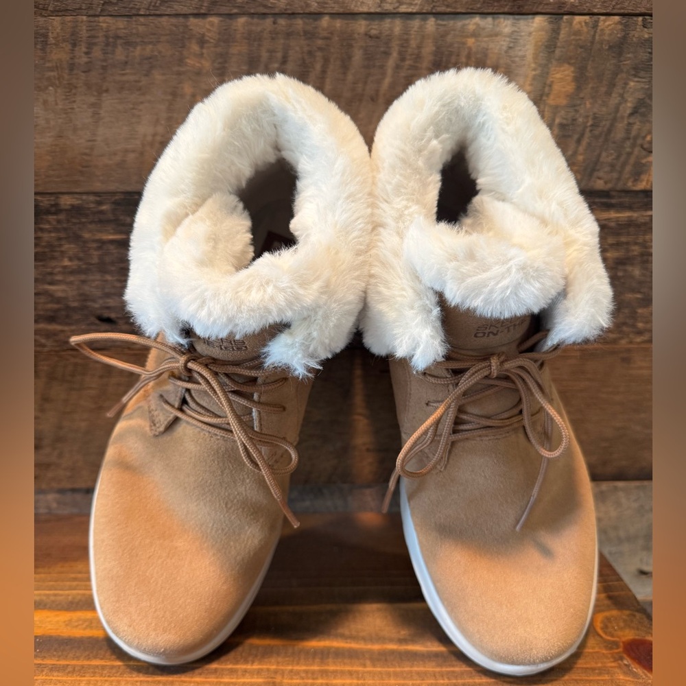 Womens Sketchers Goga Mat Air Cooled Fur Lined Boots - Picture 2 of 5